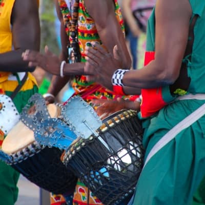 Dîner et spectacle de danse et de musique traditionnelle