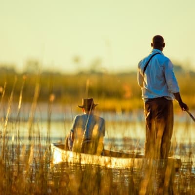 Excursion en mokoro sur l’Okavango