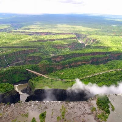 Survol des chutes en hélicoptère