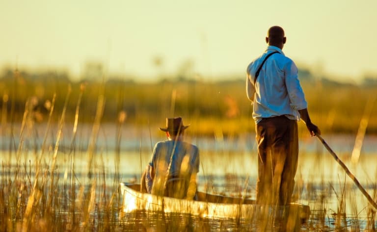 Excursion en mokoro sur l’Okavango